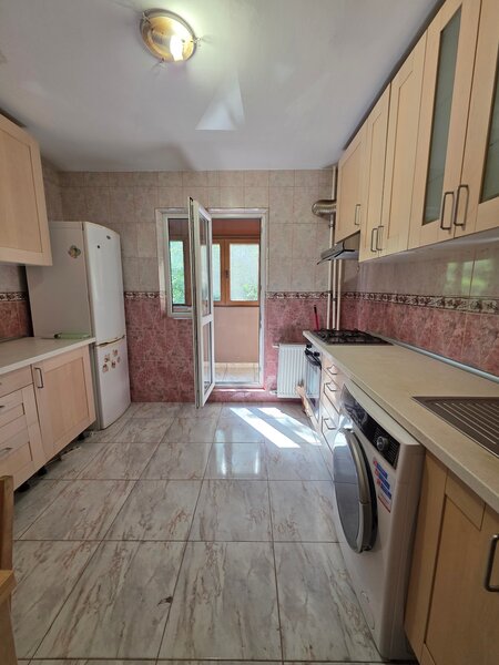 Nicolae Grigorescu, aleea Suraia, bloc 1984,